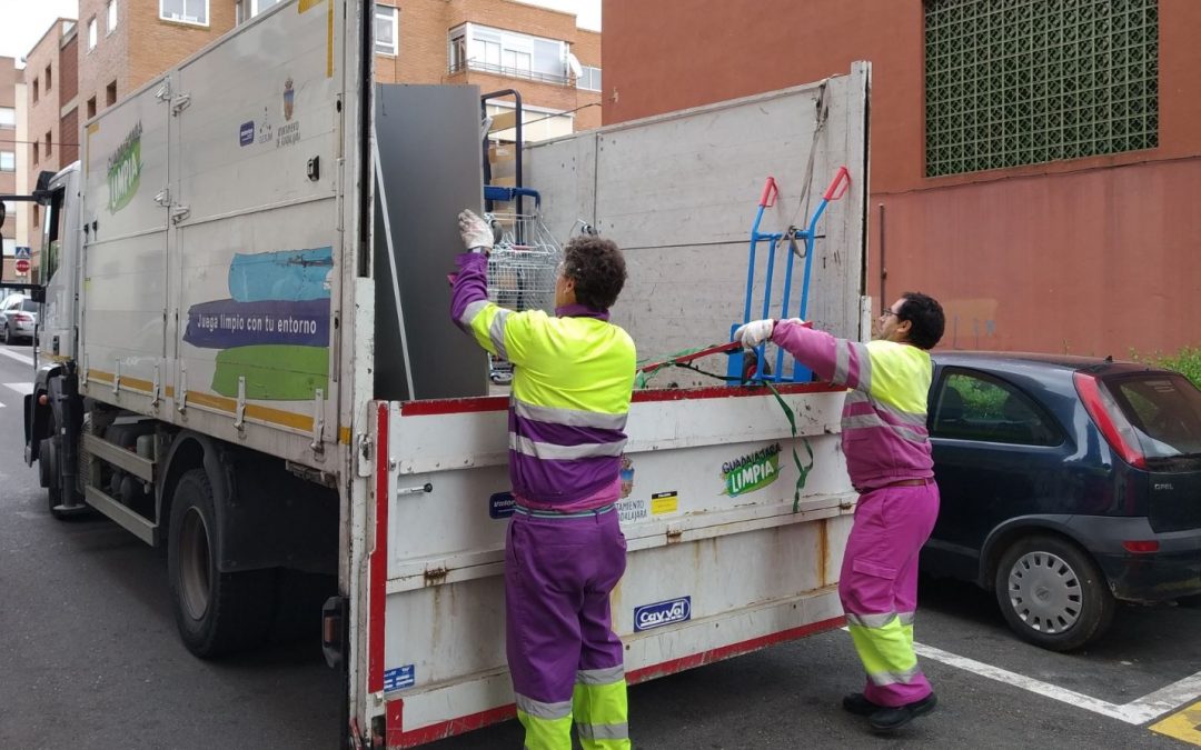 El próximo lunes se retoma el servicio de recogida de residuos voluminosos y el punto limpio móvil